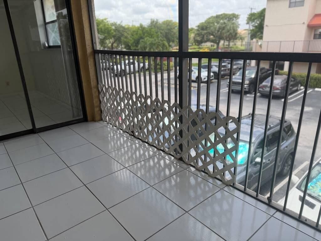 2977 Riverside Drive, Coral Springs, FL 33065 Photo