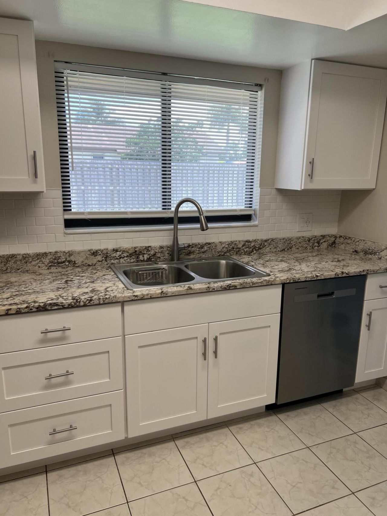 8511 NW 8th Street, Pembroke Pines, FL 33024 Photo