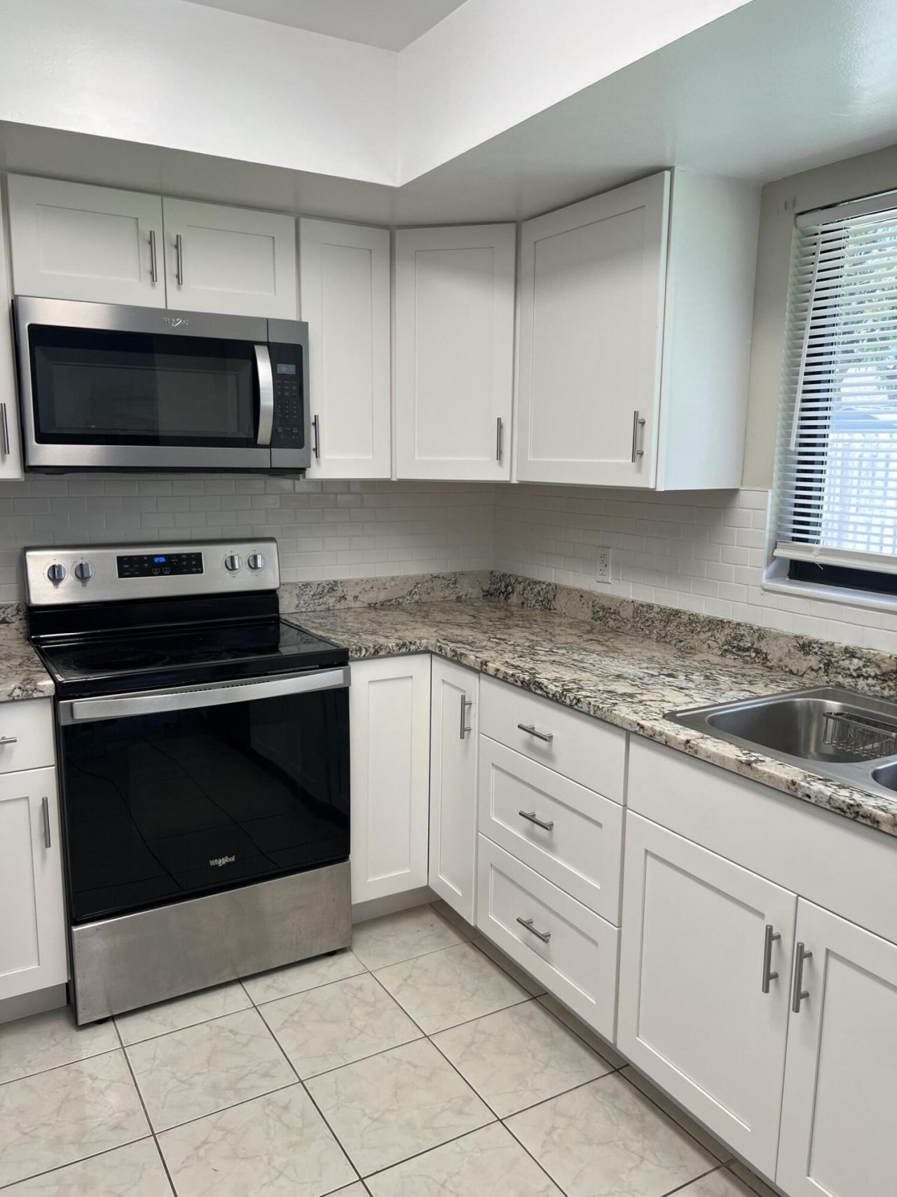 8511 NW 8th Street, Pembroke Pines, FL 33024 Photo