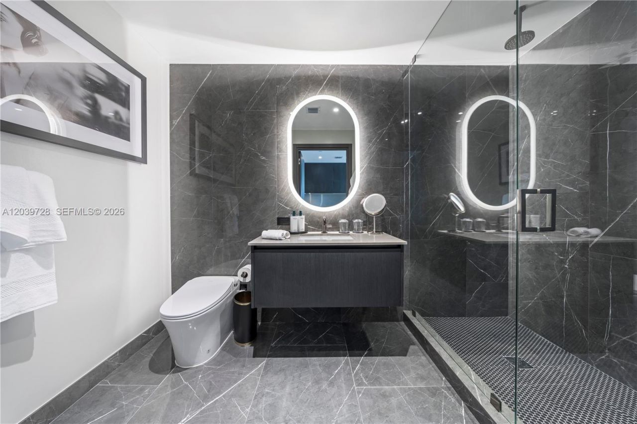 20 NE 11th St, Unit 2211, Miami, FL 33132 Photo