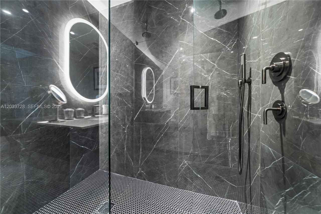 20 NE 11th St, Unit 2211, Miami, FL 33132 Photo
