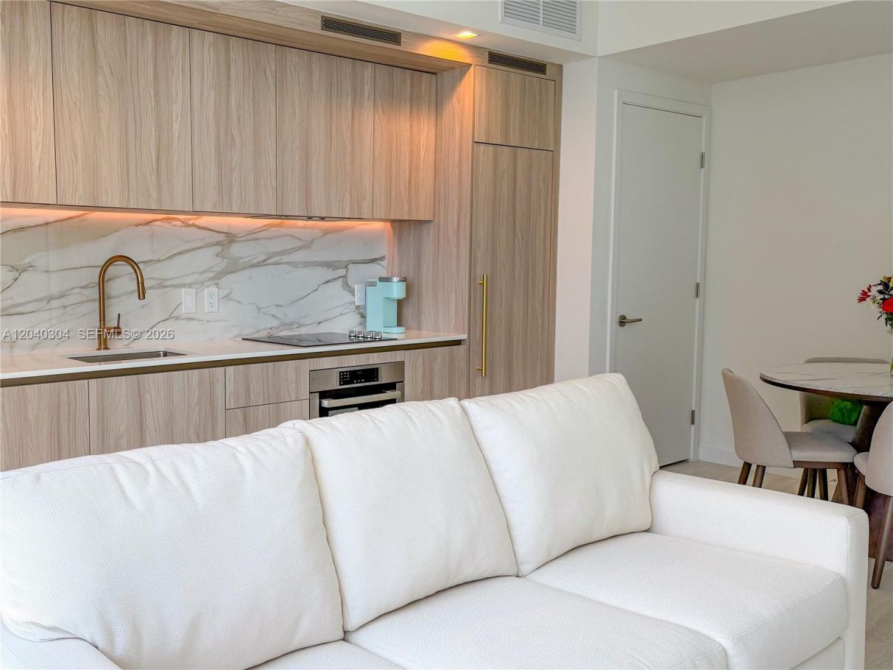 77 SE 5 , Unit 4015, Miami, FL 33131 Photo