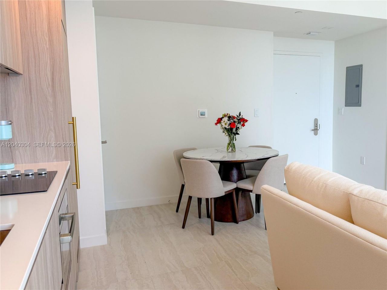 77 SE 5 , Unit 4015, Miami, FL 33131 Photo