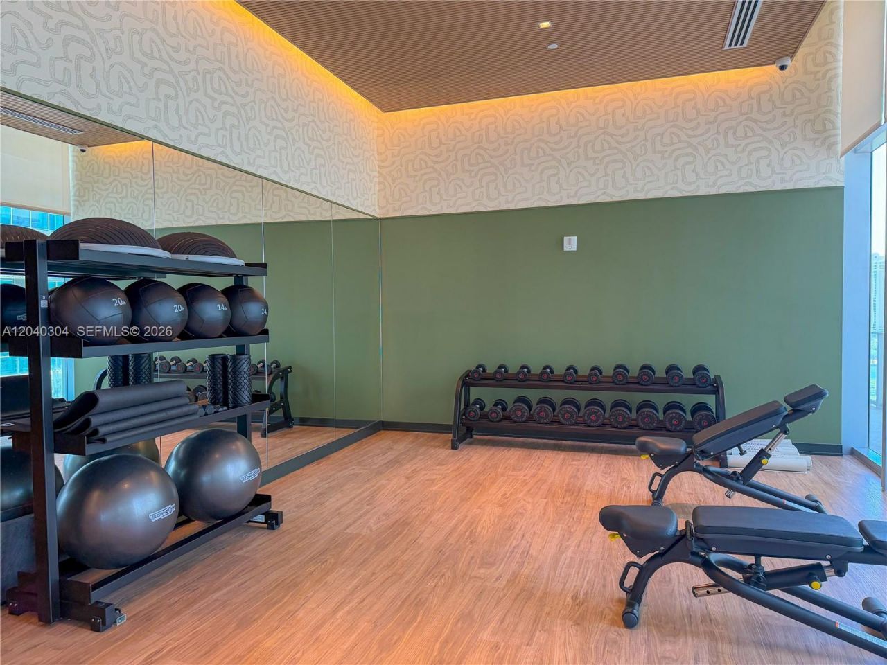 77 SE 5 , Unit 4015, Miami, FL 33131 Photo