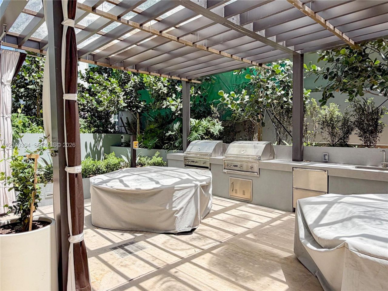 77 SE 5 , Unit 4015, Miami, FL 33131 Photo