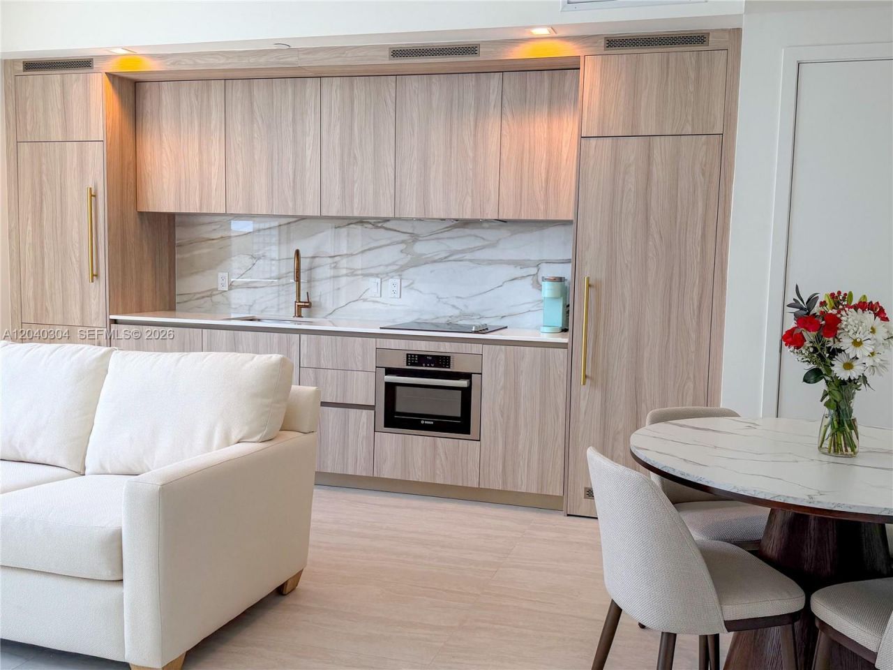 77 SE 5 , Unit 4015, Miami, FL 33131 Photo