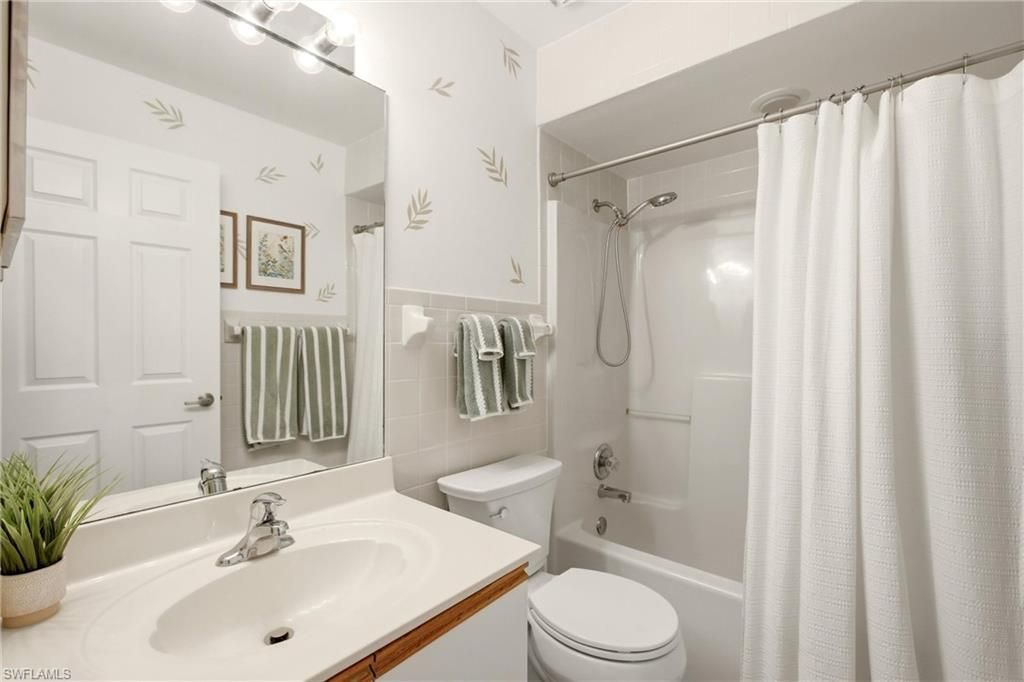 703 Mardel Dr, Unit 506, Naples, FL 34104 Photo