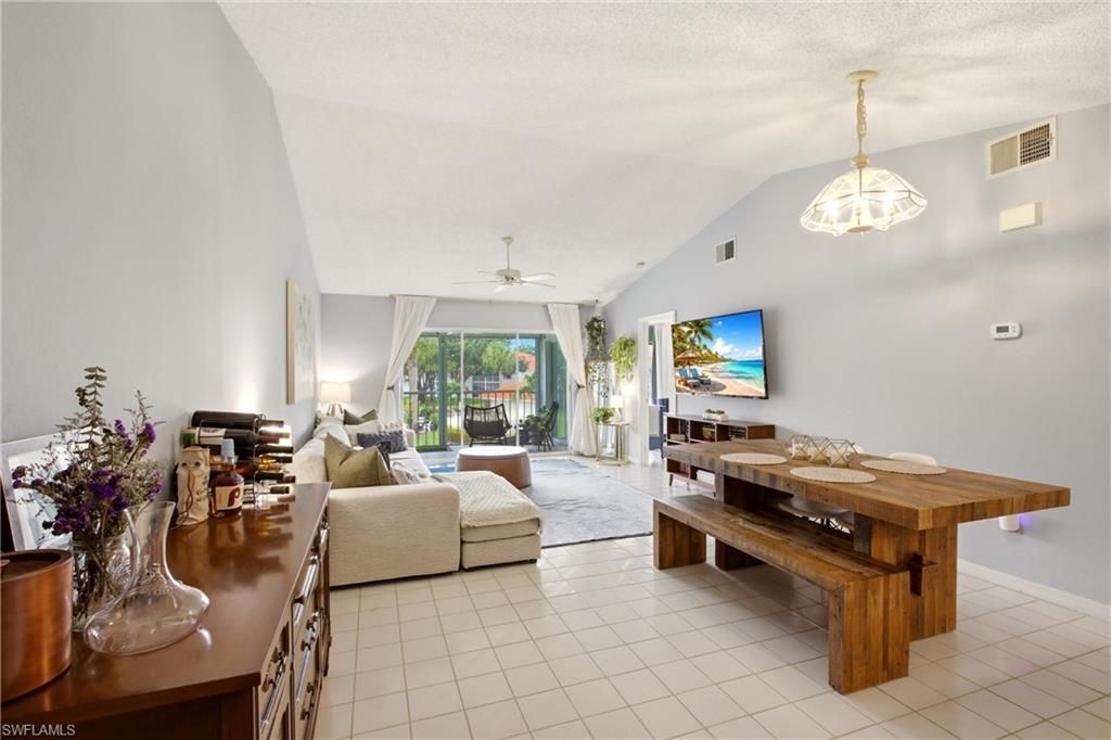 703 Mardel Dr, Unit 506, Naples, FL 34104 Photo