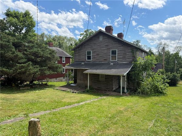 30 & 31 Church St, Allison, PA 15413