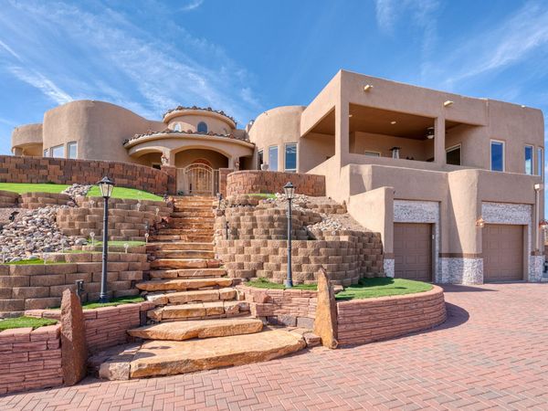 6813 Nagoya Road NE, Rio Rancho, NM 87144