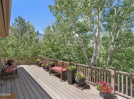 1030 Lakeside Drive, Gardnerville, NV 89460 Photo