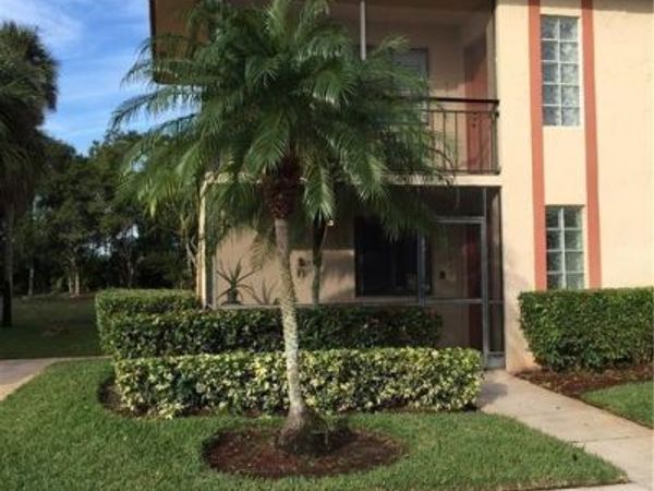 331 Lakeview Drive, Unit 201, Weston, FL 33326