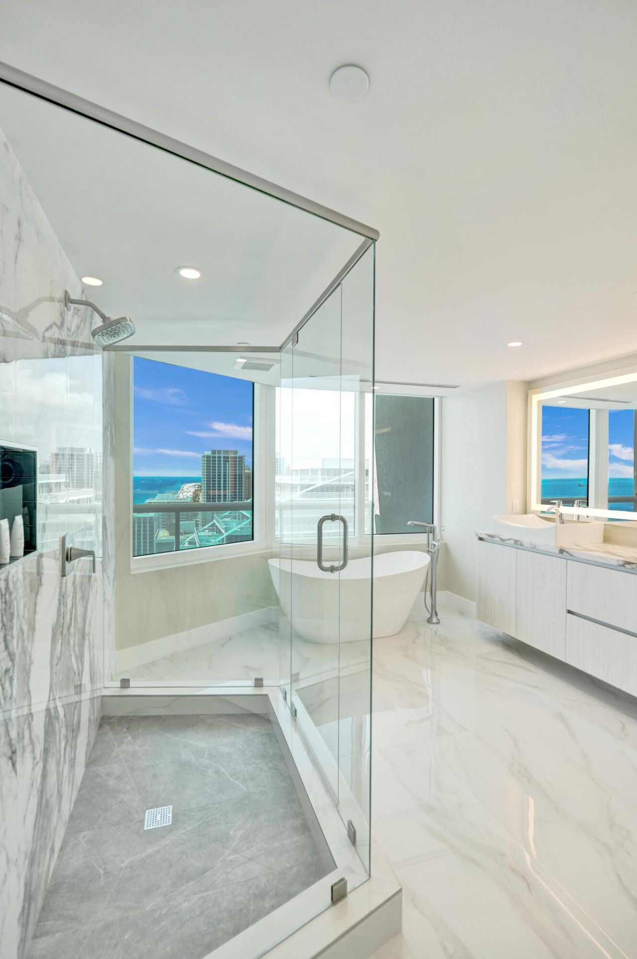 505 N Fort Lauderdale Beach Boulevard N, Unit 2500, Fort Lauderdale, FL 33304 Photo