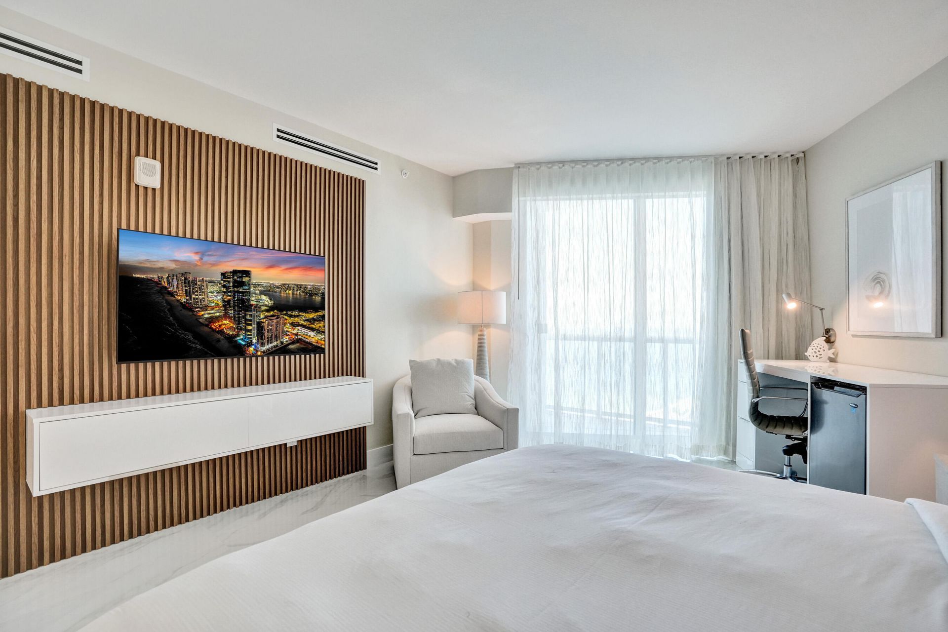 505 N Fort Lauderdale Beach Boulevard N, Unit 2500, Fort Lauderdale, FL 33304 Photo