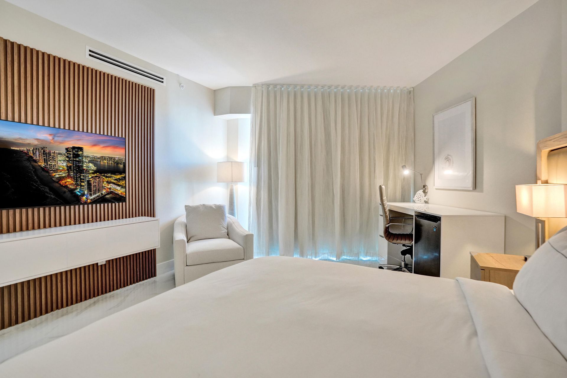 505 N Fort Lauderdale Beach Boulevard N, Unit 2500, Fort Lauderdale, FL 33304 Photo