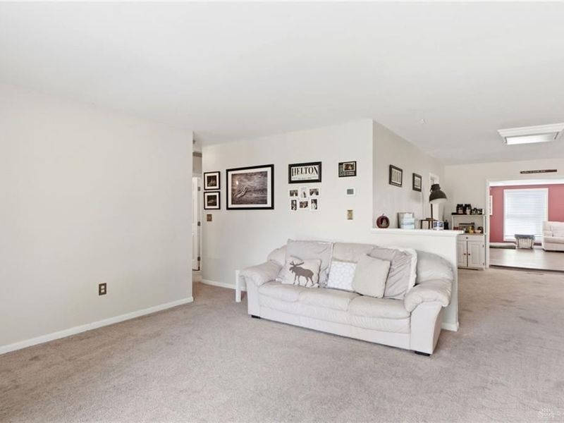 1973 Campus Drive, Fairborn, OH 45324 Photo 6