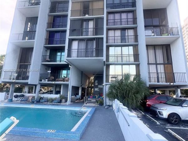 7899 NE Bayshore Ct, Unit 6A, Miami, FL 33138