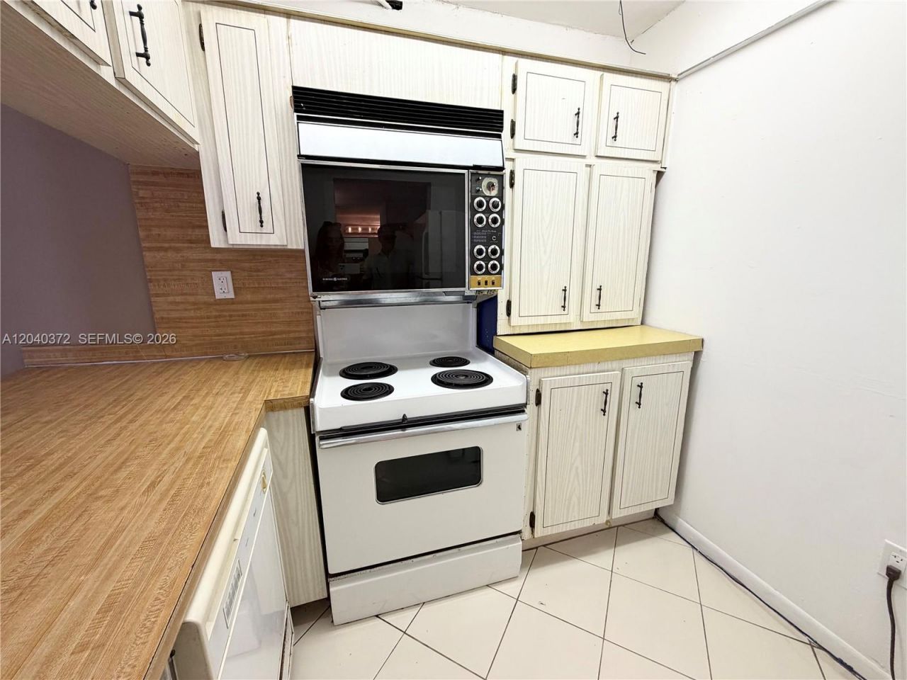 7899 NE Bayshore Ct, Unit 6A, Miami, FL 33138 Photo