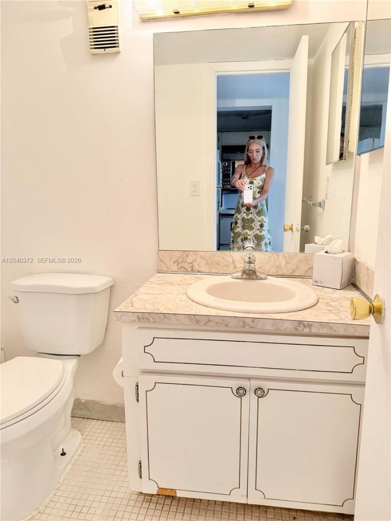 7899 NE Bayshore Ct, Unit 6A, Miami, FL 33138 Photo