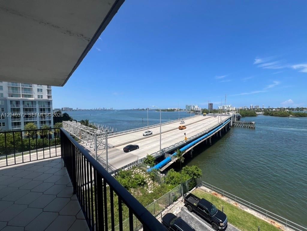 7899 NE Bayshore Ct, Unit 6A, Miami, FL 33138 Photo