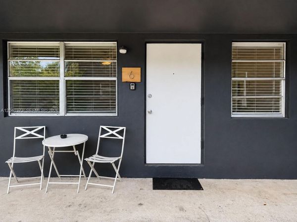 1415 SW 1st St, Unit 6, Fort Lauderdale, FL 33315