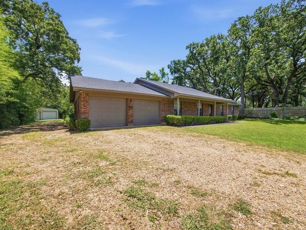316 Shadywood Lane , Seagoville, TX 75159