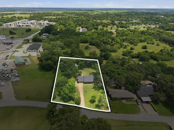 316 Shadywood Lane , Seagoville, TX 75159