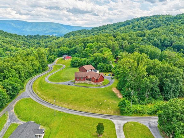 1996 BUCK MOUNTAIN ROAD, BENTONVILLE, VA 22610