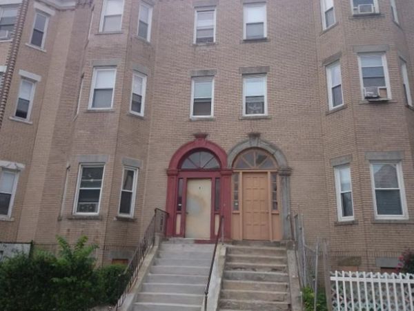 9 Forbes St, Boston, MA 02130