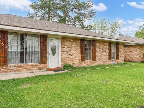 7944 Santa Barbara Dr, Baton Rouge, LA 70811