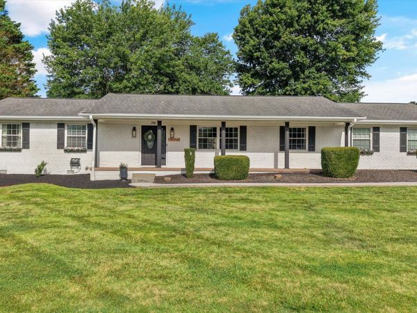 216 Foothills Drive, Seymour, TN 37865