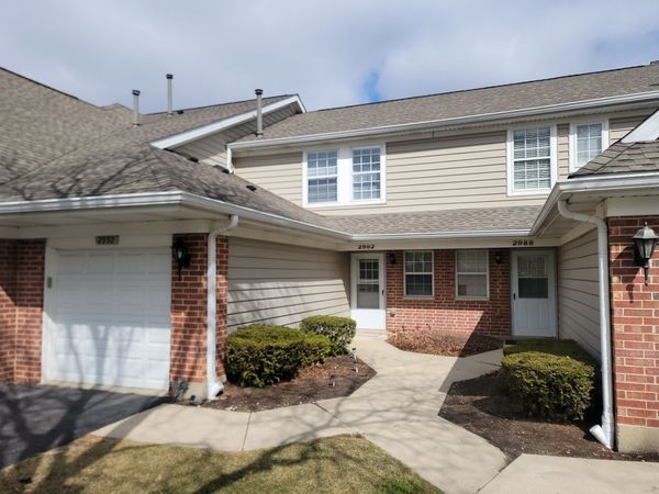 2992 Heatherwood Court, Schaumburg, IL 60194