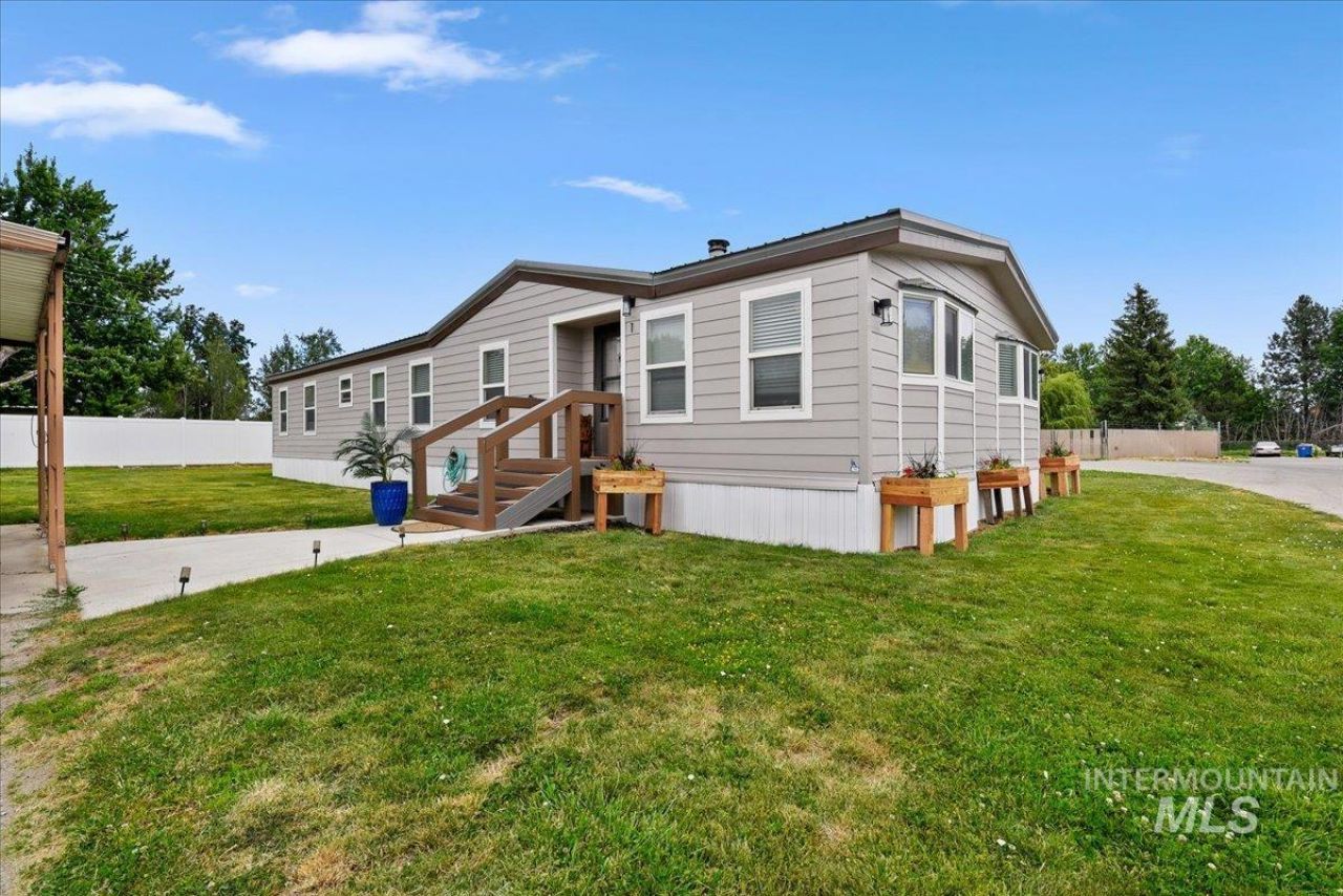 1200 Artesian Rd. primary photo