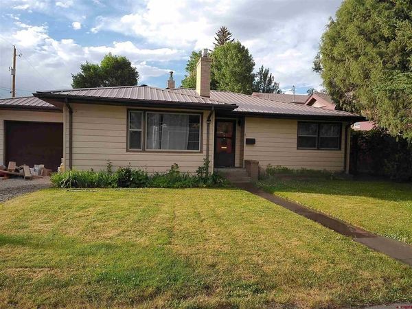 711 1St Street, Alamosa, CO 81101
