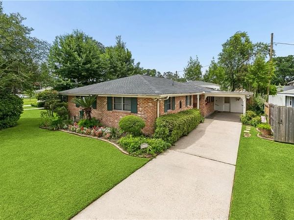 9428 SHARLA Drive, River Ridge, LA 70123