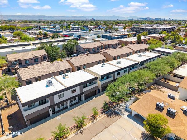3010 N 37th St Street, Phoenix, AZ 85018