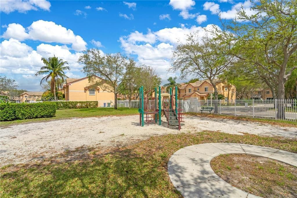 2130 SW 87th Way, Miramar, FL 33025 Photo
