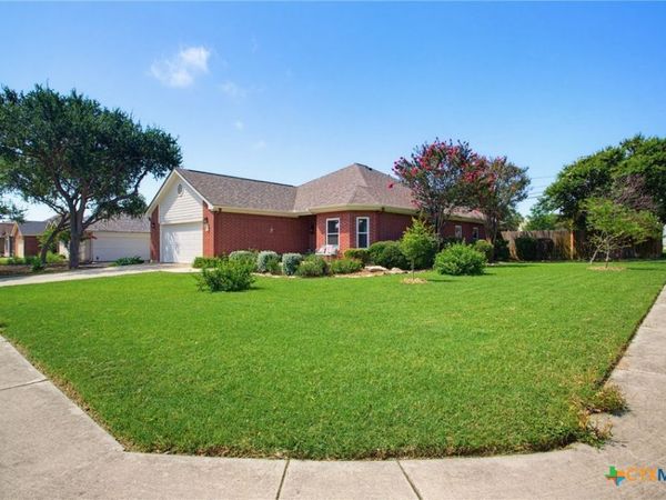 2621 Deer Stand Loop , San Marcos, TX 78666