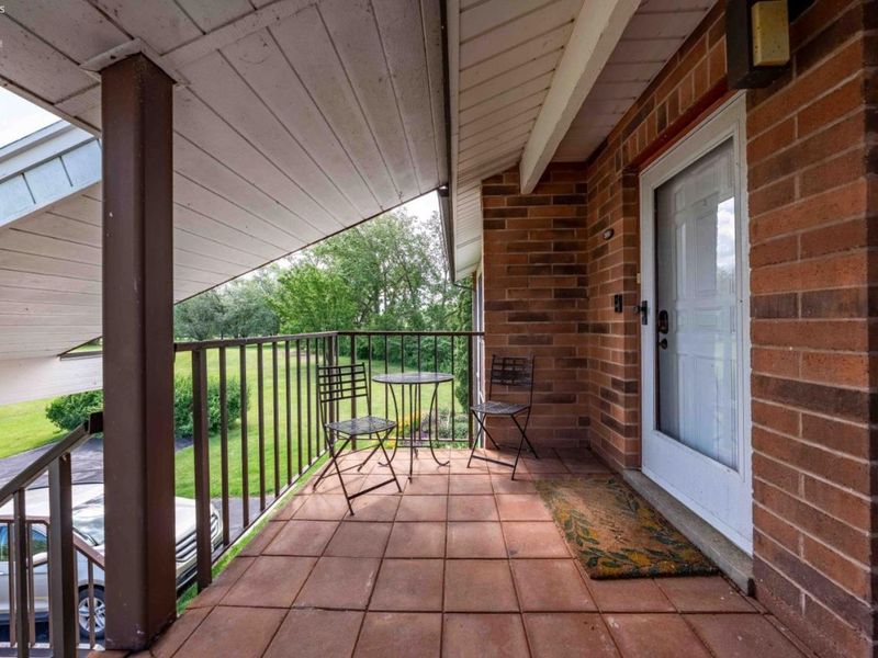 2594 E Sun Valley Drive, Unit 201, Port Clinton, OH 43452 Photo 2