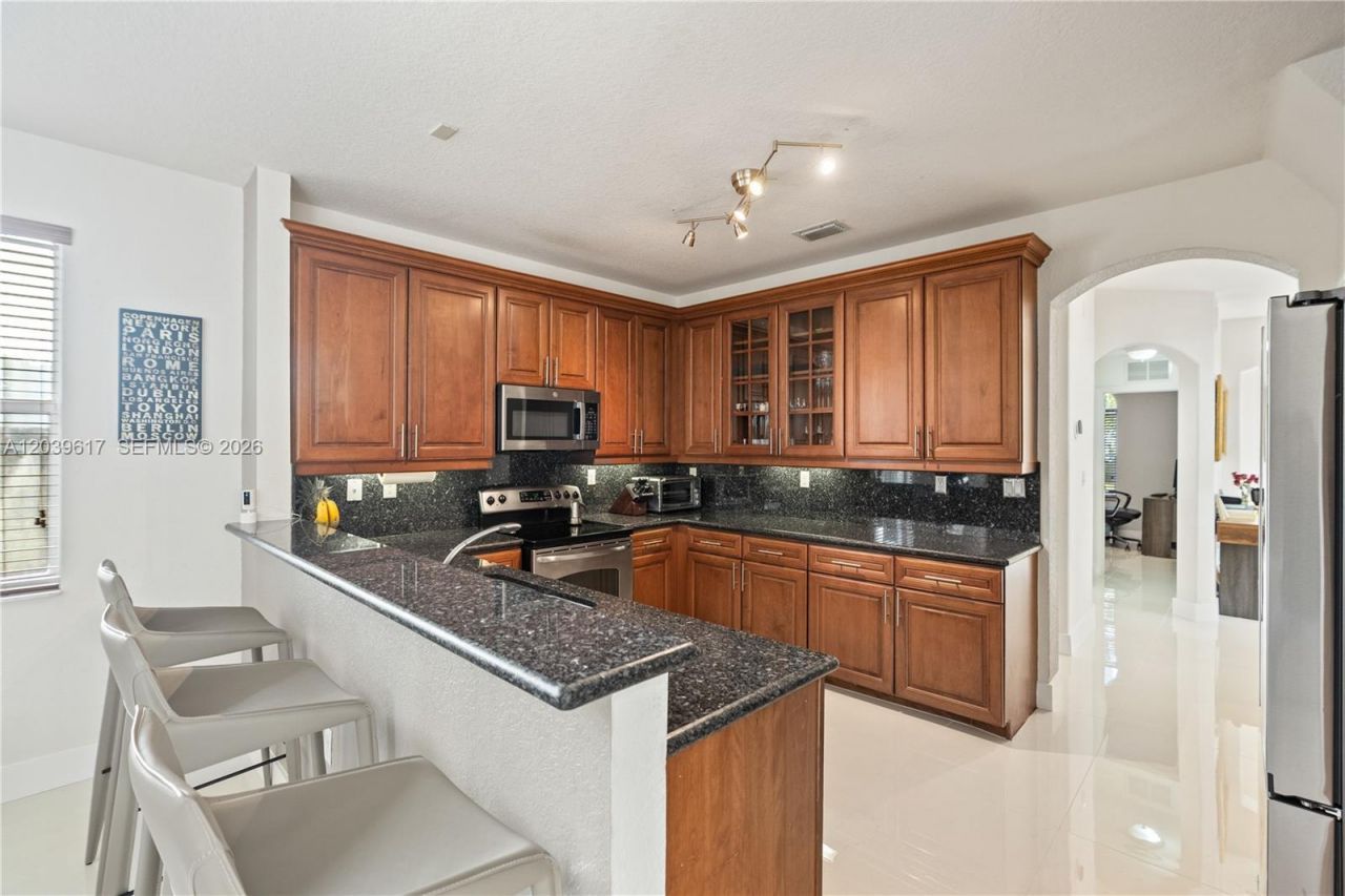 11558 NW 84th St , Doral, FL 33178 Photo