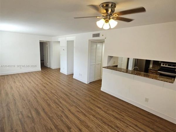 3252 Foxcroft Rd , Unit 216, Miramar, FL 33025