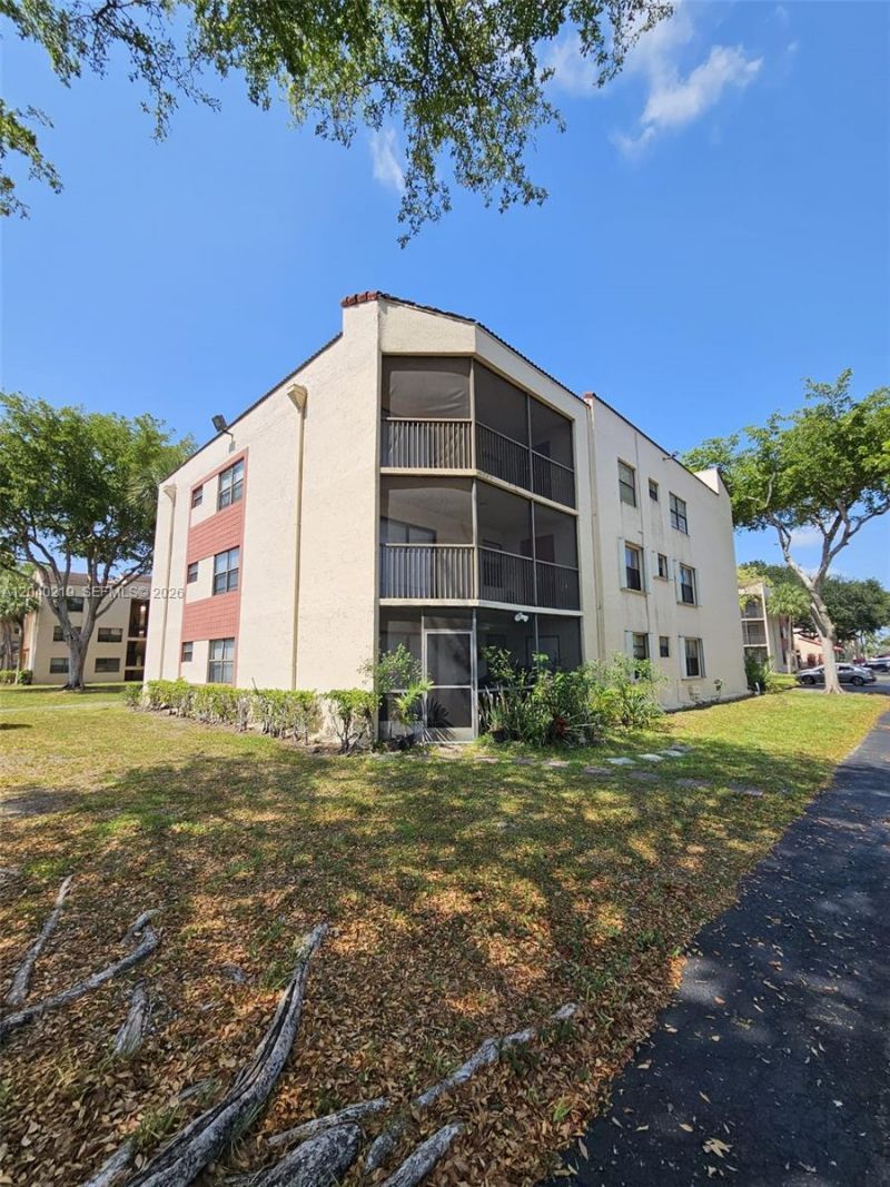 3252 Foxcroft Rd , Unit 216, Miramar, FL 33025 Photo