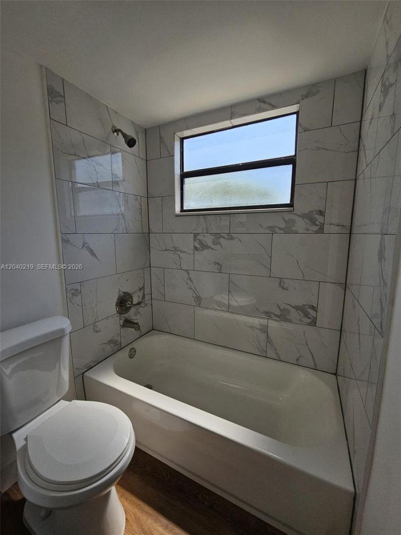 3252 Foxcroft Rd , Unit 216, Miramar, FL 33025 Photo