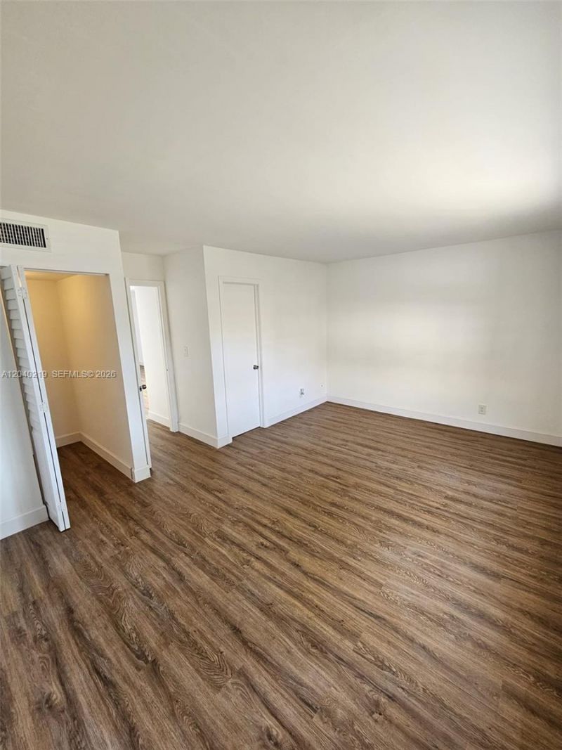 3252 Foxcroft Rd , Unit 216, Miramar, FL 33025 Photo