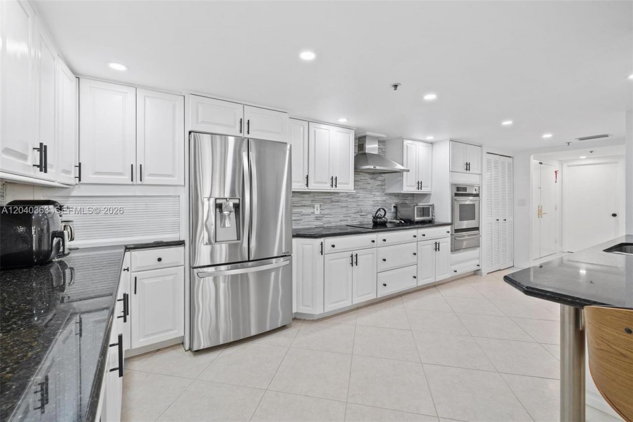 10175 Collins Ave , Unit 103, Bal Harbour, FL 33154 Photo