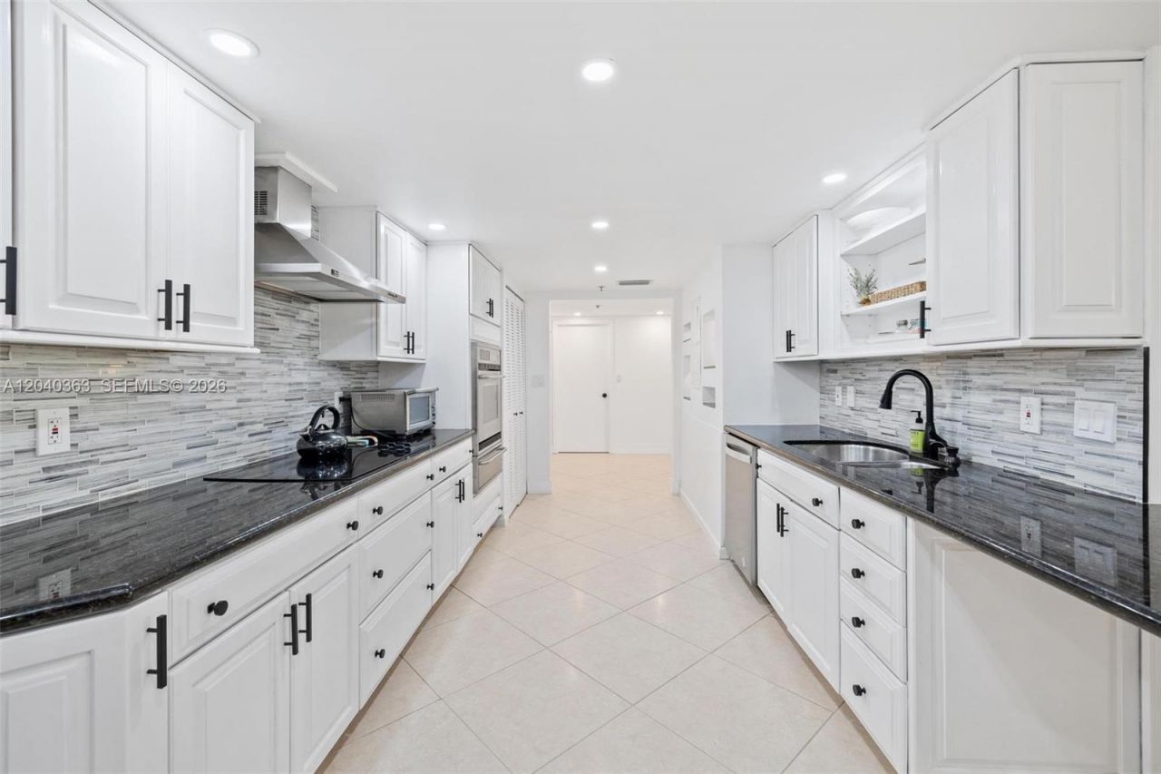10175 Collins Ave , Unit 103, Bal Harbour, FL 33154 Photo