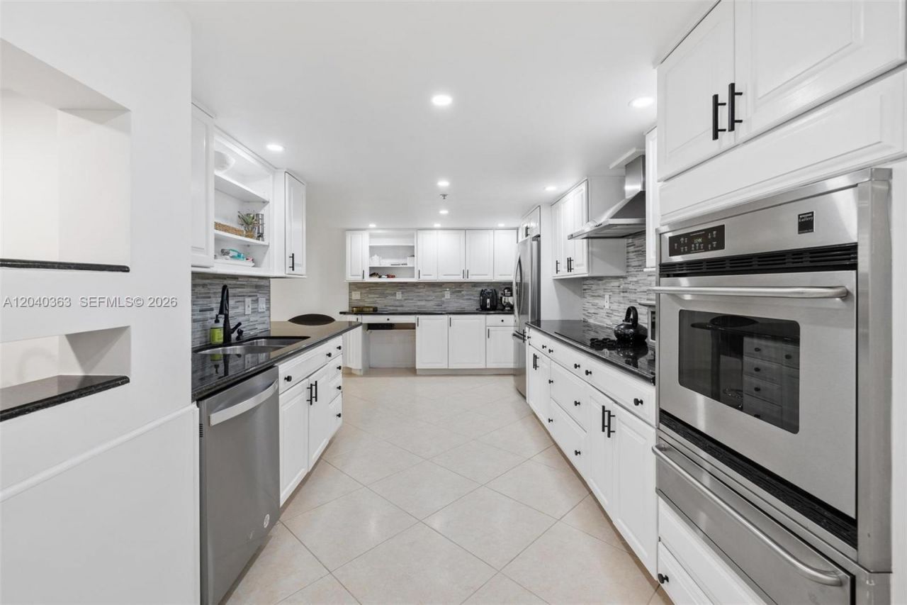 10175 Collins Ave , Unit 103, Bal Harbour, FL 33154 Photo
