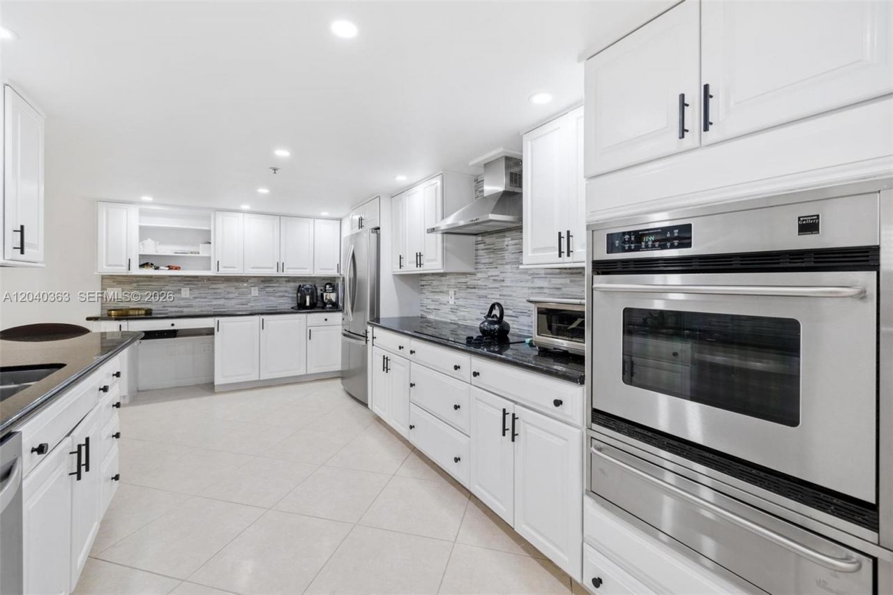 10175 Collins Ave , Unit 103, Bal Harbour, FL 33154 Photo