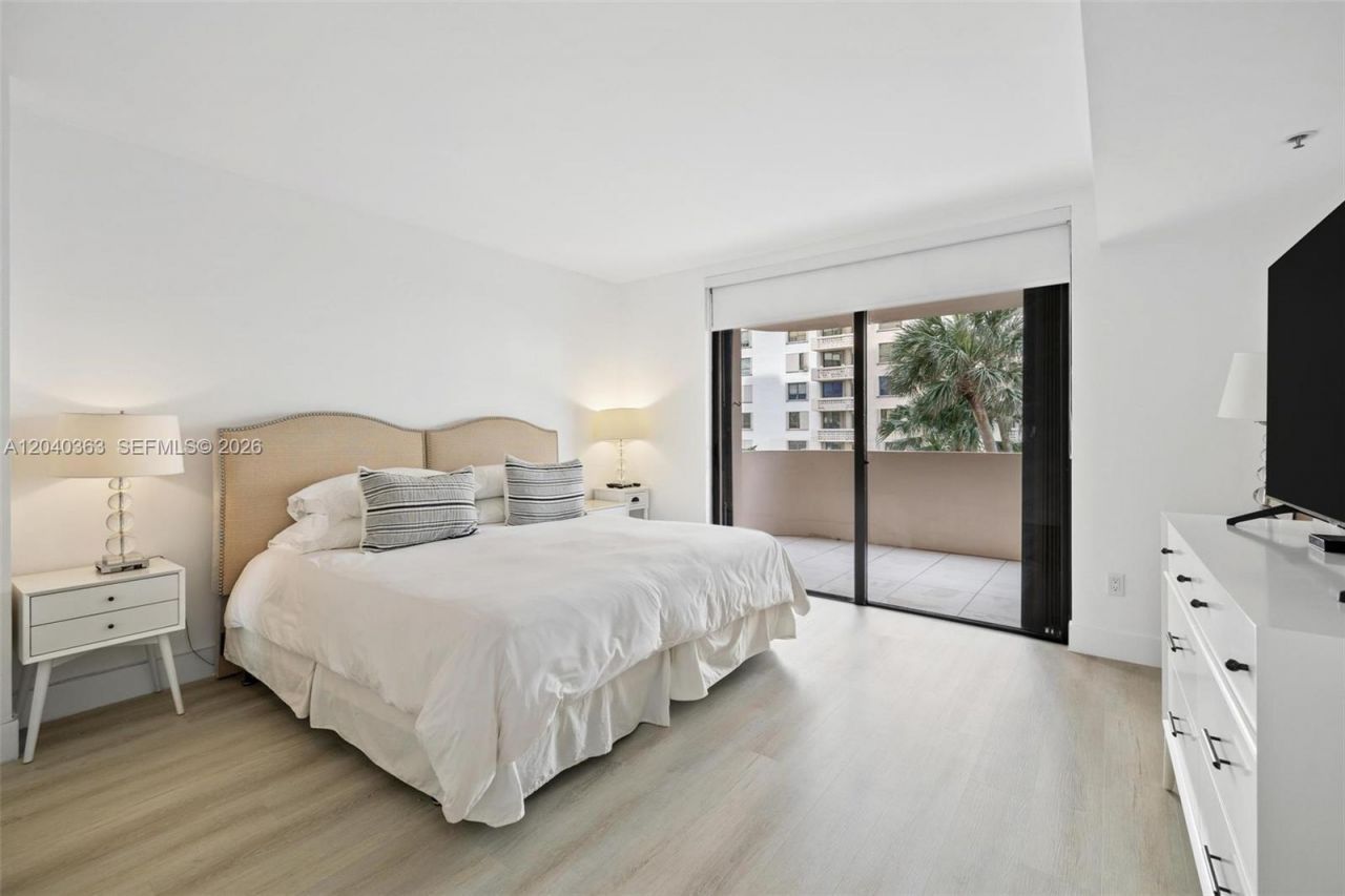 10175 Collins Ave , Unit 103, Bal Harbour, FL 33154 Photo