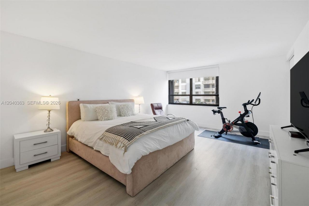 10175 Collins Ave , Unit 103, Bal Harbour, FL 33154 Photo